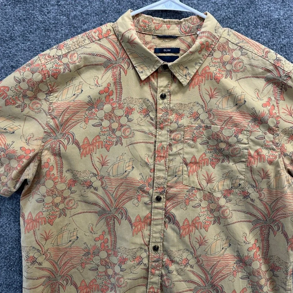 Prana Mens Slim Fit Short Sleeve Button Down Shirt Tan Palm Tree Print Large
